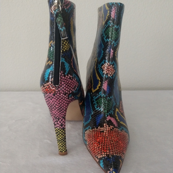 STEVE MADDEN WOMENS BOOTIES - Picture 10 of 12